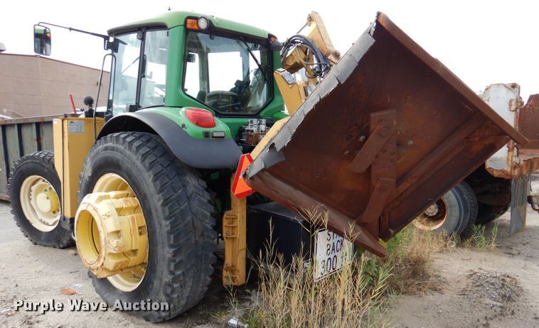 image for item DK1294 2006 John Deere 7220  MFWD tractor