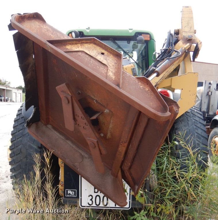 image for item DK1294 2006 John Deere 7220  MFWD tractor