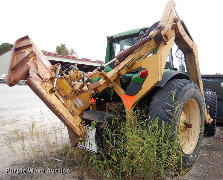 image for item DK1294 2006 John Deere 7220  MFWD tractor