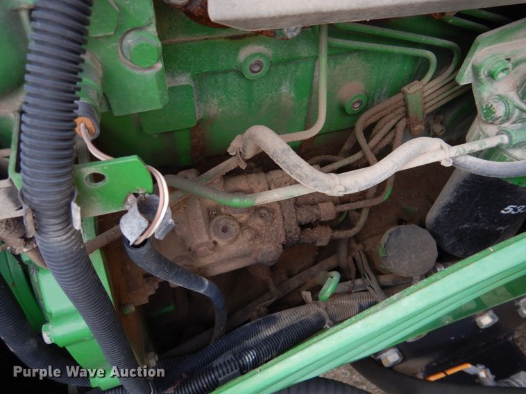 image for item DK1294 2006 John Deere 7220  MFWD tractor