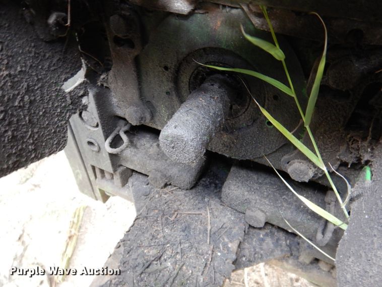 image for item DK1294 2006 John Deere 7220  MFWD tractor