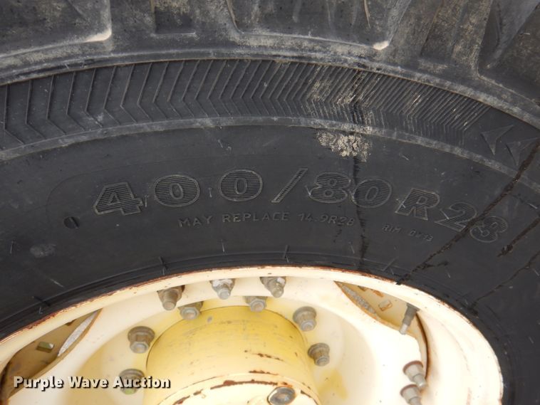 image for item DK1294 2006 John Deere 7220  MFWD tractor