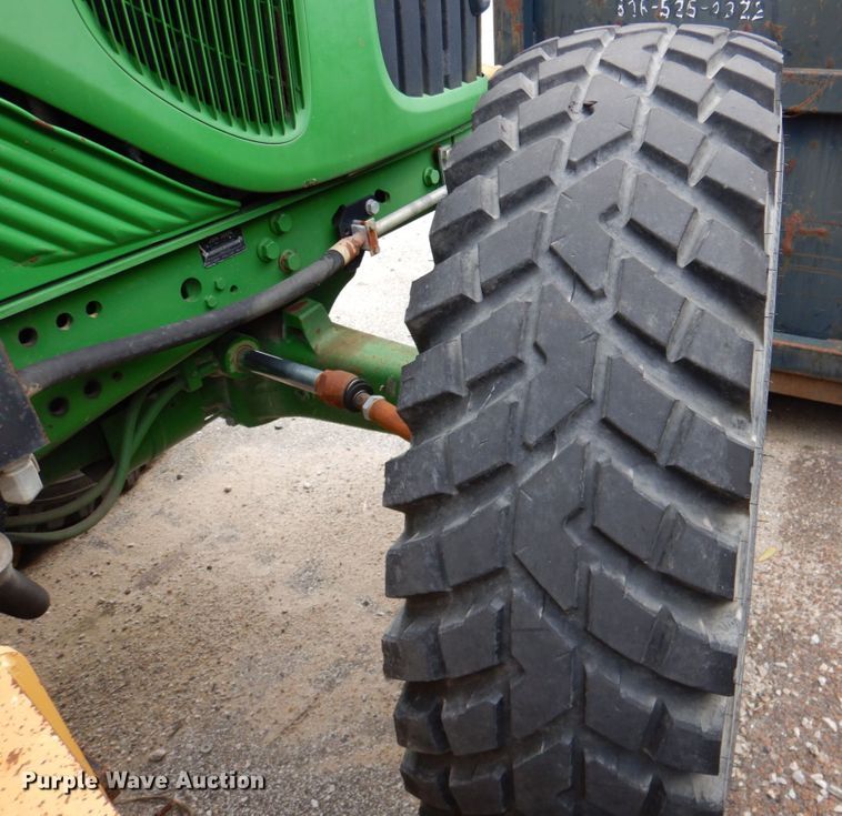 image for item DK1294 2006 John Deere 7220  MFWD tractor