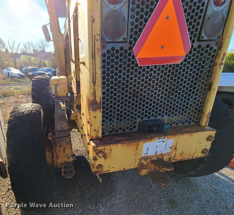 image for item DK1308 1985 Caterpillar 12G  motor grader