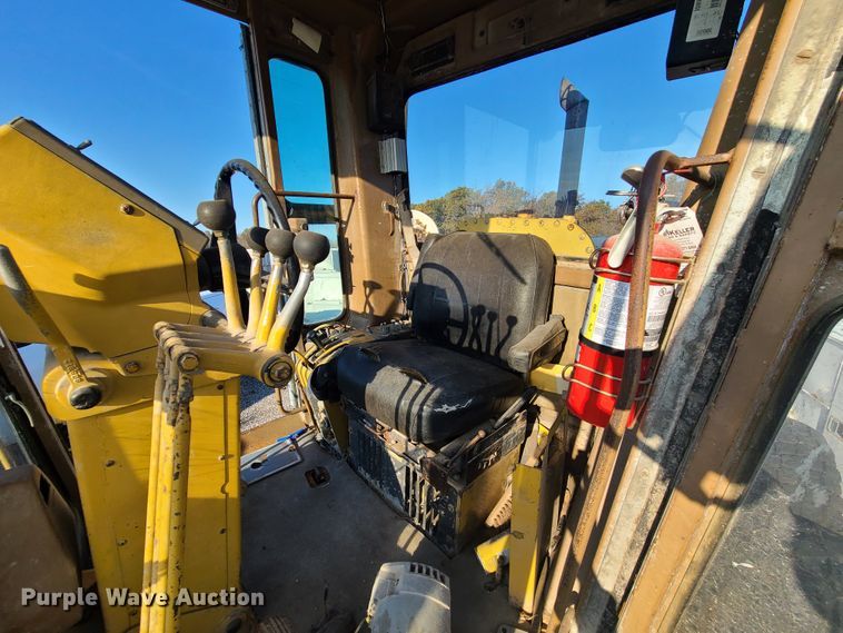 image for item DK1308 1985 Caterpillar 12G  motor grader