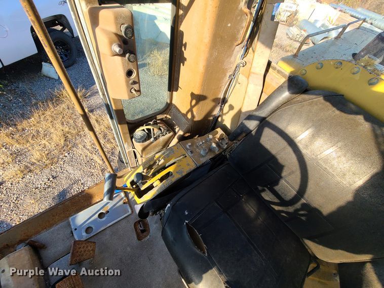 image for item DK1308 1985 Caterpillar 12G  motor grader