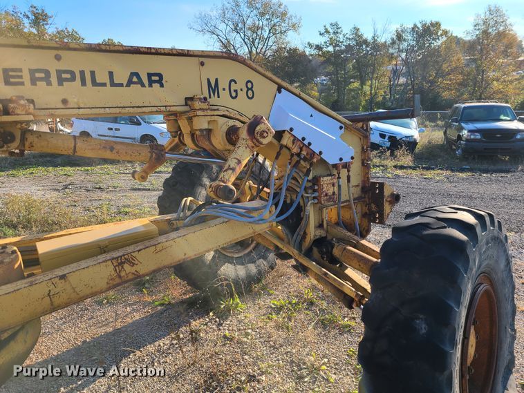 image for item DK1308 1985 Caterpillar 12G  motor grader