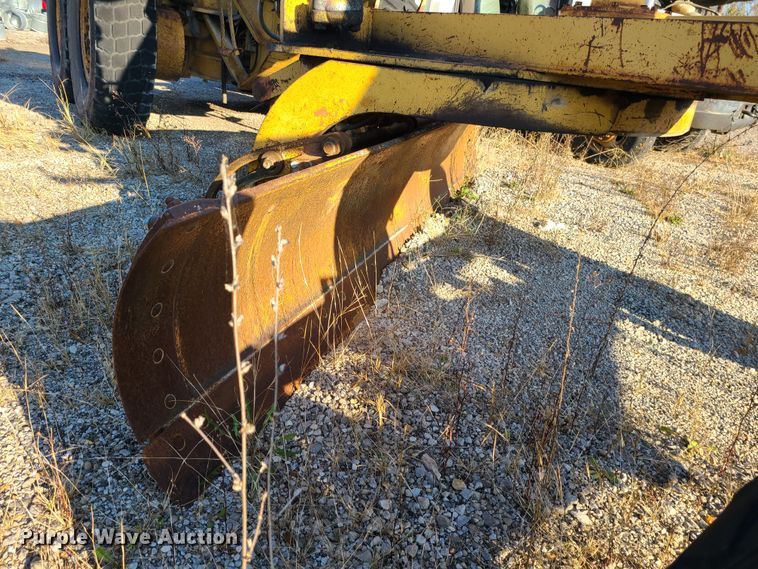 image for item DK1308 1985 Caterpillar 12G  motor grader