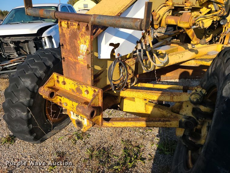 image for item DK1308 1985 Caterpillar 12G  motor grader