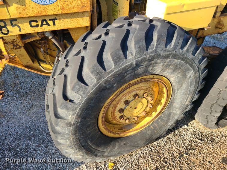 image for item DK1308 1985 Caterpillar 12G  motor grader