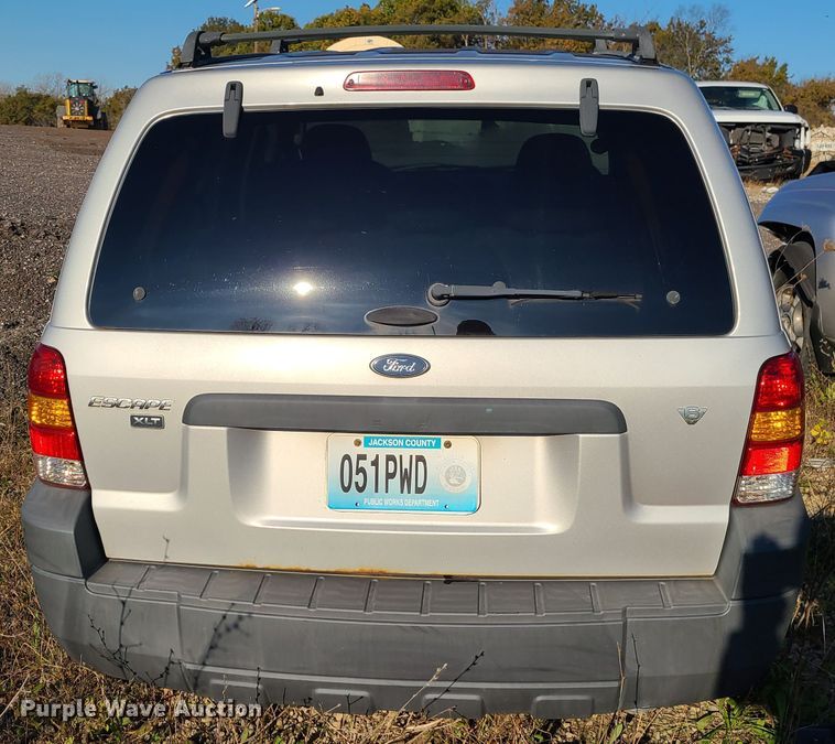 image for item DK1310 2005 Ford Escape  SUV
