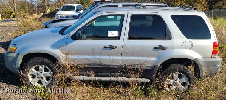 image for item DK1310 2005 Ford Escape  SUV
