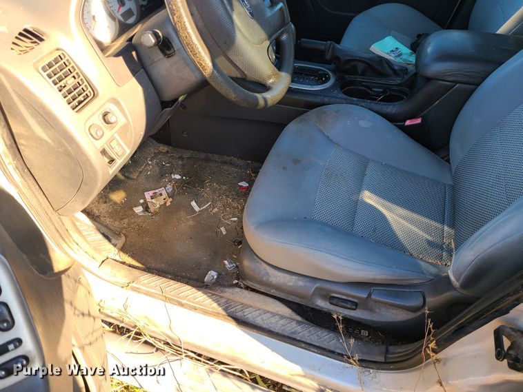 image for item DK1310 2005 Ford Escape  SUV