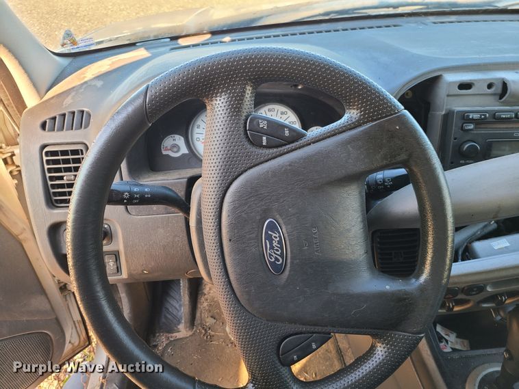 image for item DK1310 2005 Ford Escape  SUV