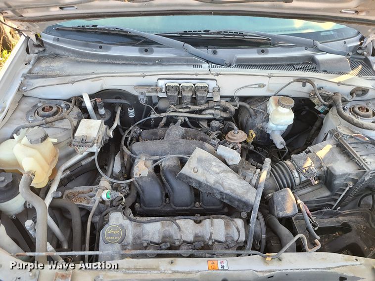 image for item DK1310 2005 Ford Escape  SUV