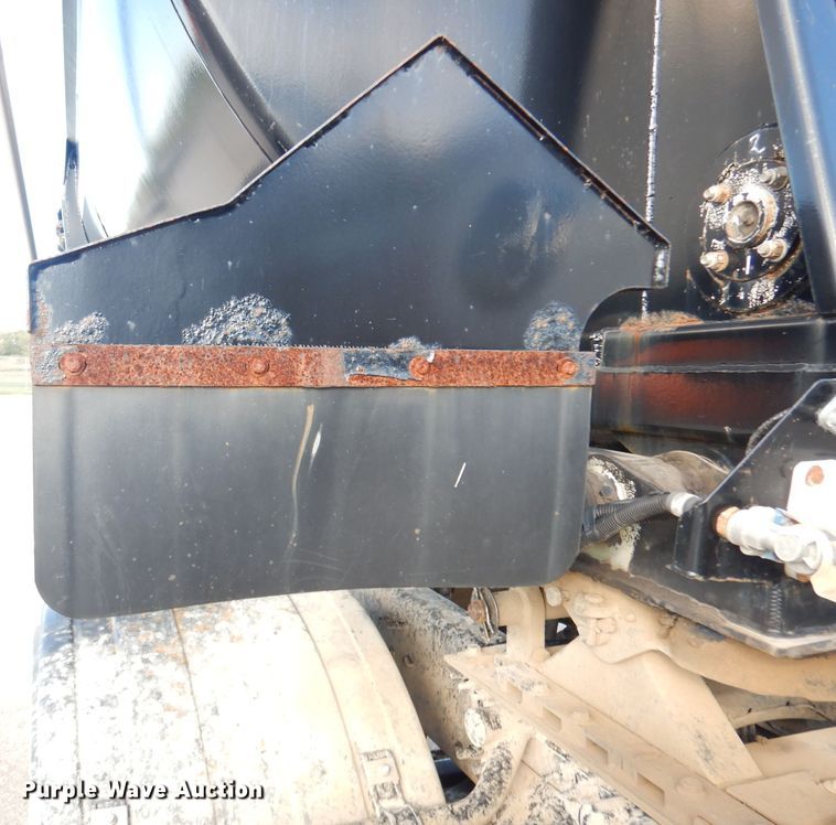 image for item DK3038 2010 Ranco ED2426QF  end dump trailer