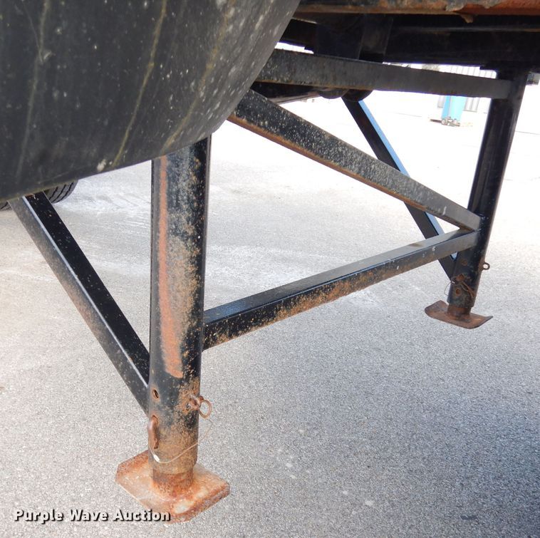 image for item DK3038 2010 Ranco ED2426QF  end dump trailer