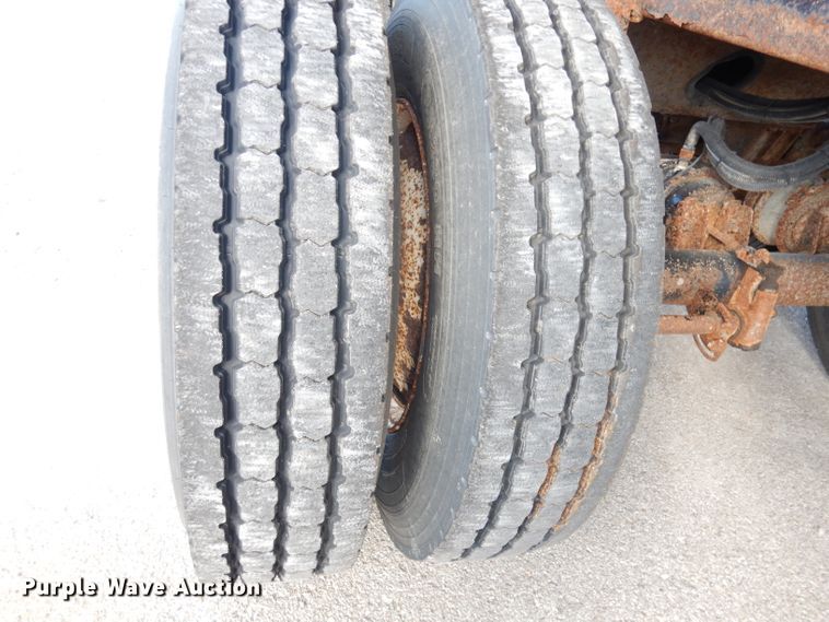 image for item DK3038 2010 Ranco ED2426QF  end dump trailer