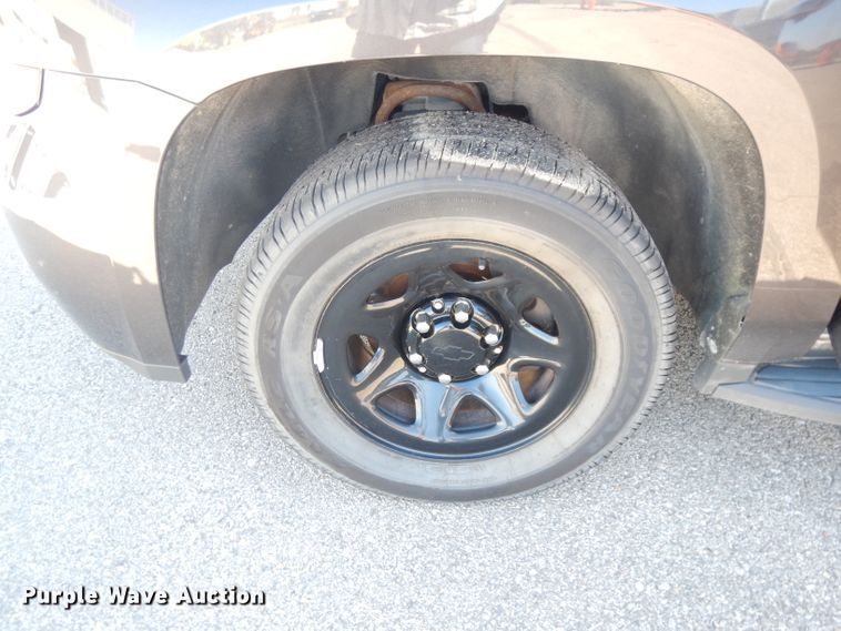 image for item DK3064 2017 Chevrolet Tahoe Police  SUV