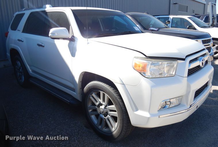 image for item DK3065 2013 Toyota 4Runner Limited  SUV