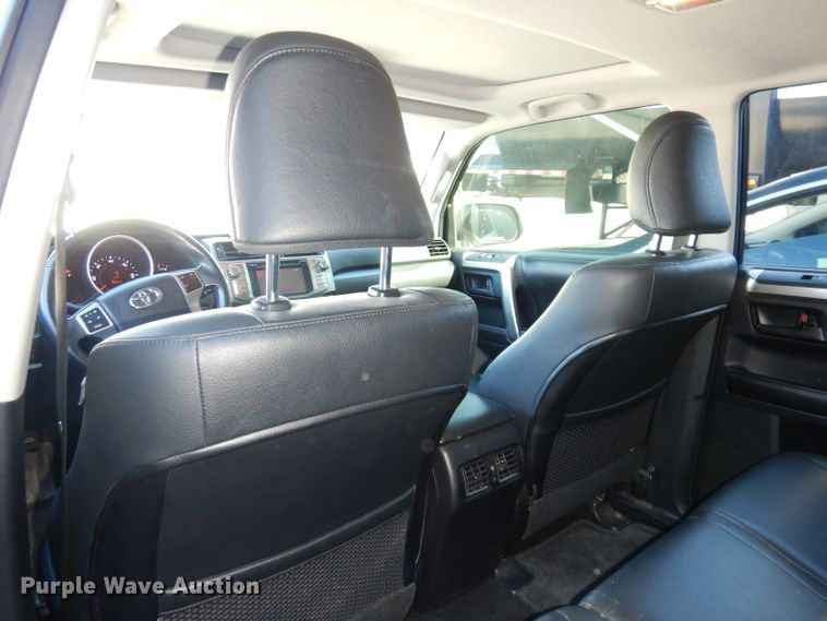 image for item DK3065 2013 Toyota 4Runner Limited  SUV