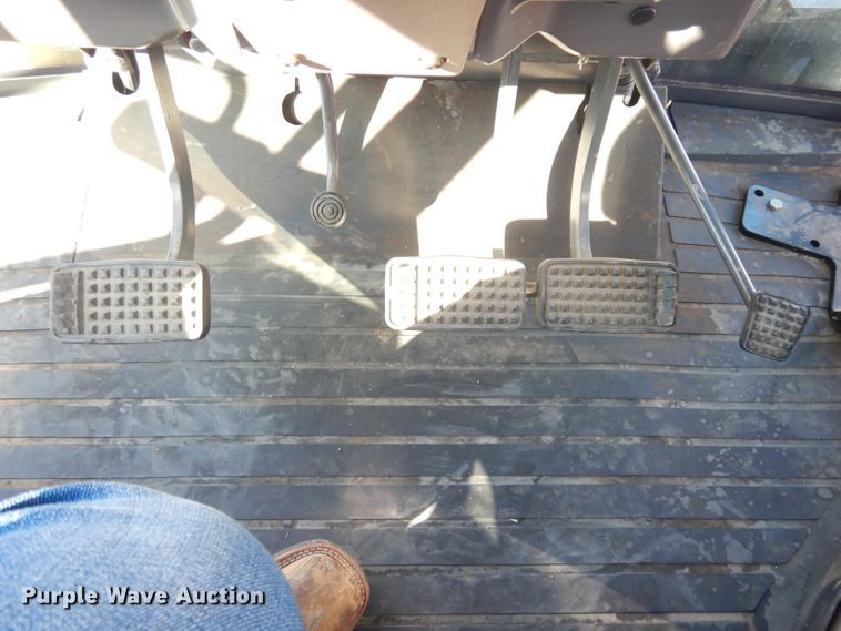 image for item DK3067 2010 Kubota M100X  MFWD tractor