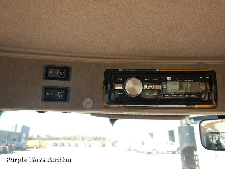 image for item DK3067 2010 Kubota M100X  MFWD tractor