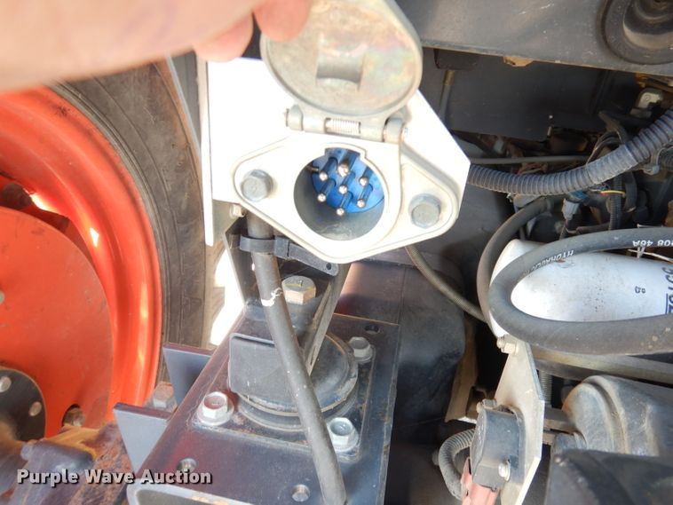 image for item DK3067 2010 Kubota M100X  MFWD tractor