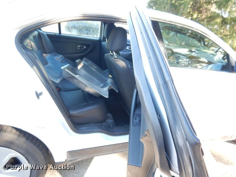 image for item DK3091 2017 Ford Taurus Police