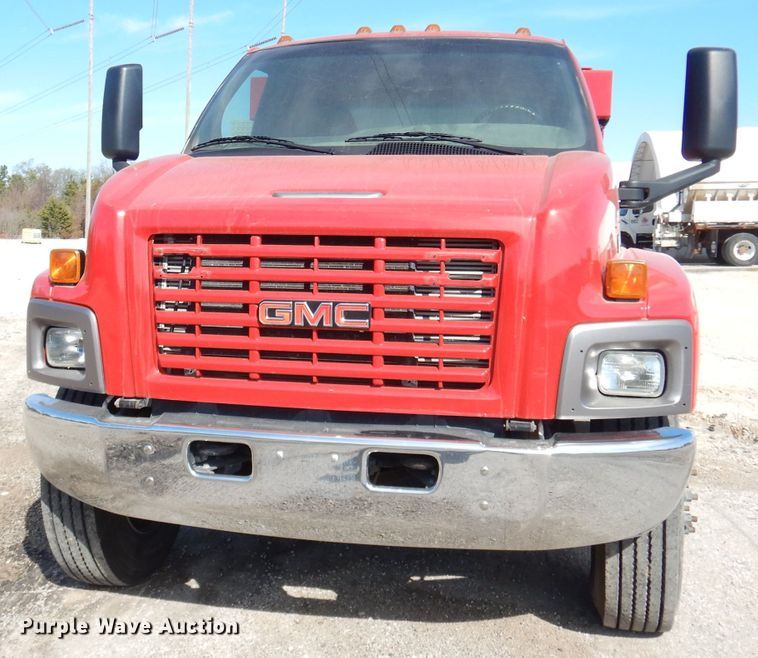 image for item DK3105 2004 GMC C8500  pumper fire truck