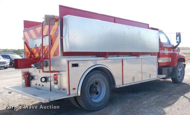 image for item DK3105 2004 GMC C8500  pumper fire truck