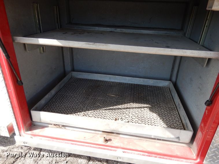 image for item DK3105 2004 GMC C8500  pumper fire truck