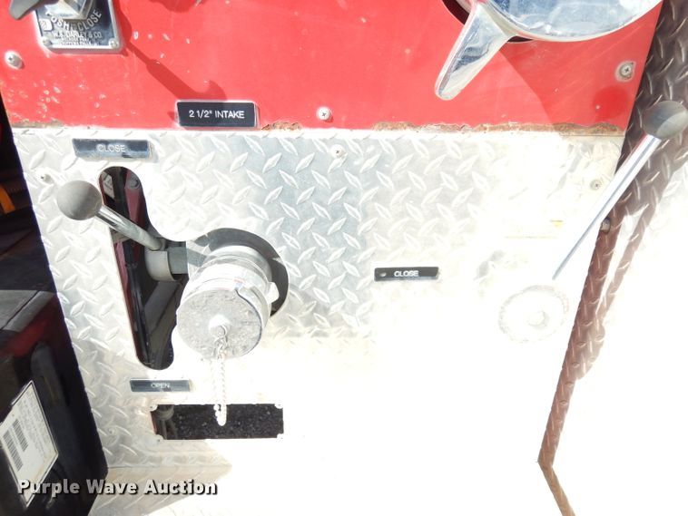 image for item DK3105 2004 GMC C8500  pumper fire truck