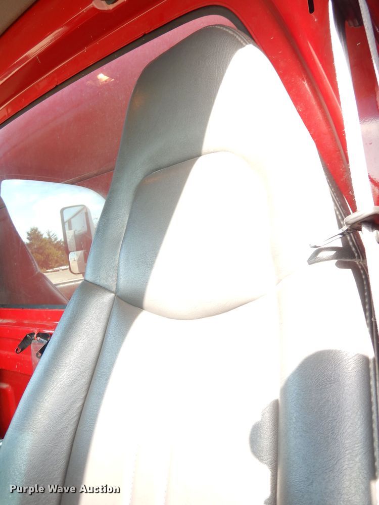 image for item DK3105 2004 GMC C8500  pumper fire truck