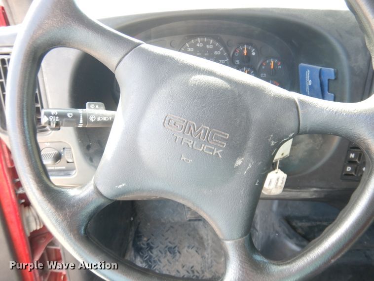 image for item DK3105 2004 GMC C8500  pumper fire truck