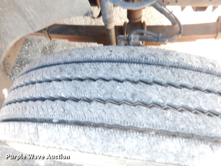 image for item DK3105 2004 GMC C8500  pumper fire truck