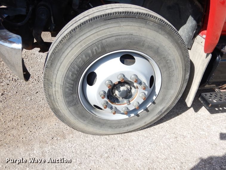 image for item DK3105 2004 GMC C8500  pumper fire truck