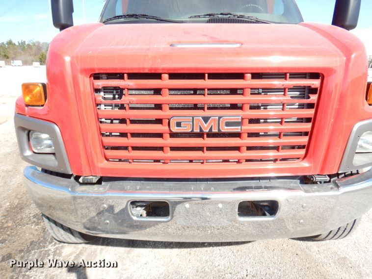 image for item DK3105 2004 GMC C8500  pumper fire truck