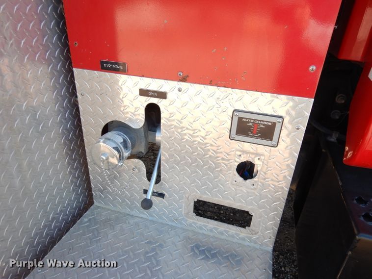 image for item DK3105 2004 GMC C8500  pumper fire truck