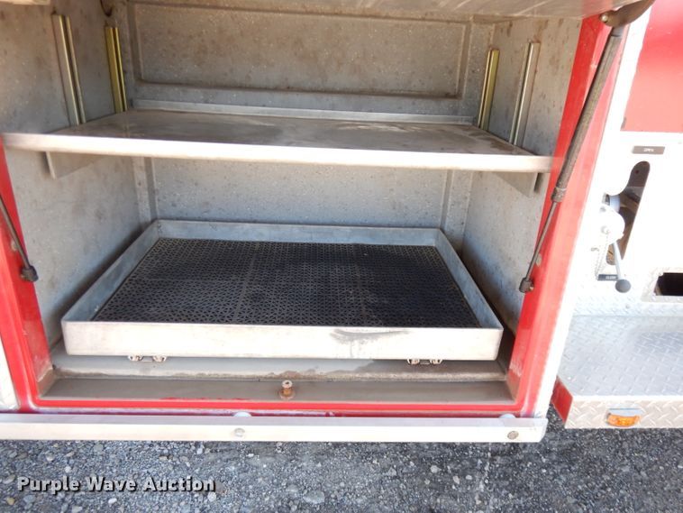 image for item DK3105 2004 GMC C8500  pumper fire truck