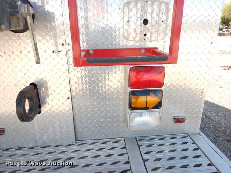 image for item DK3105 2004 GMC C8500  pumper fire truck