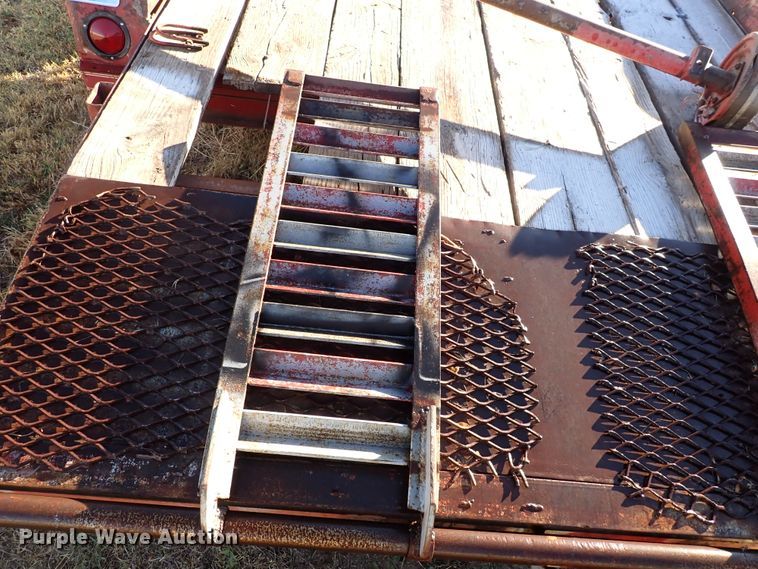 image for item DL6138 1998 Texas Bragg  utility trailer