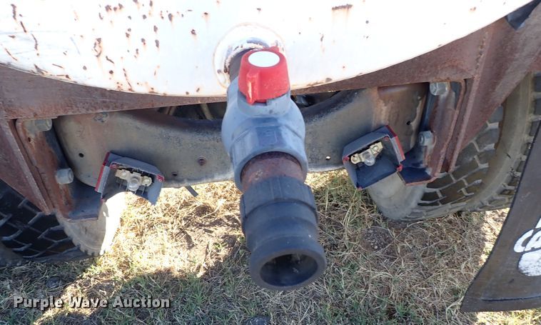 image for item DL6139 1994 Ford F800  water truck