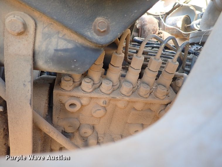 image for item DL6139 1994 Ford F800  water truck