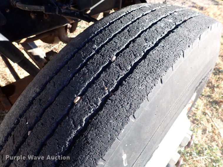 image for item DL6139 1994 Ford F800  water truck