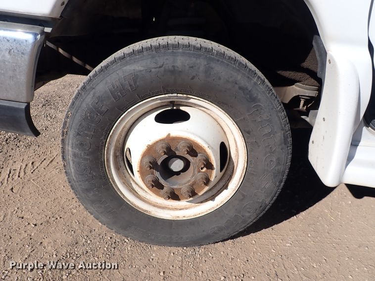 image for item DL6141 2009 Ford Econoline E450  shuttle bus