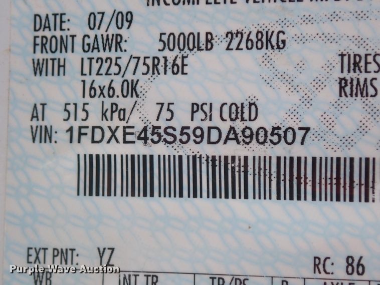 image for item DL6141 2009 Ford Econoline E450  shuttle bus