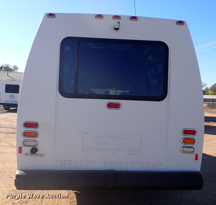 image for item DL6142 2010 Ford Econoline E450  shuttle bus