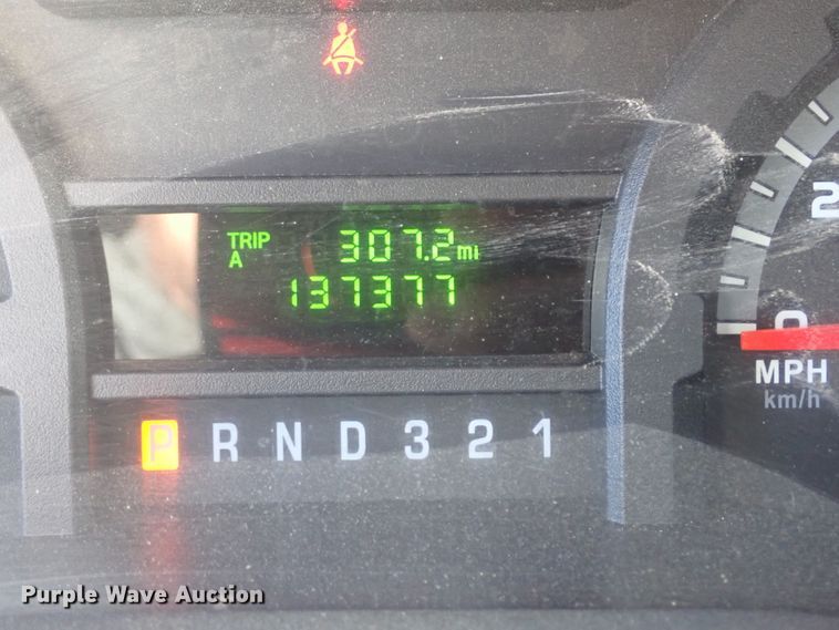 image for item DL6142 2010 Ford Econoline E450  shuttle bus