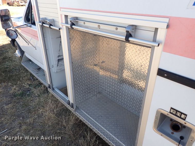 image for item DL6145 1996 Ford F350  ambulance